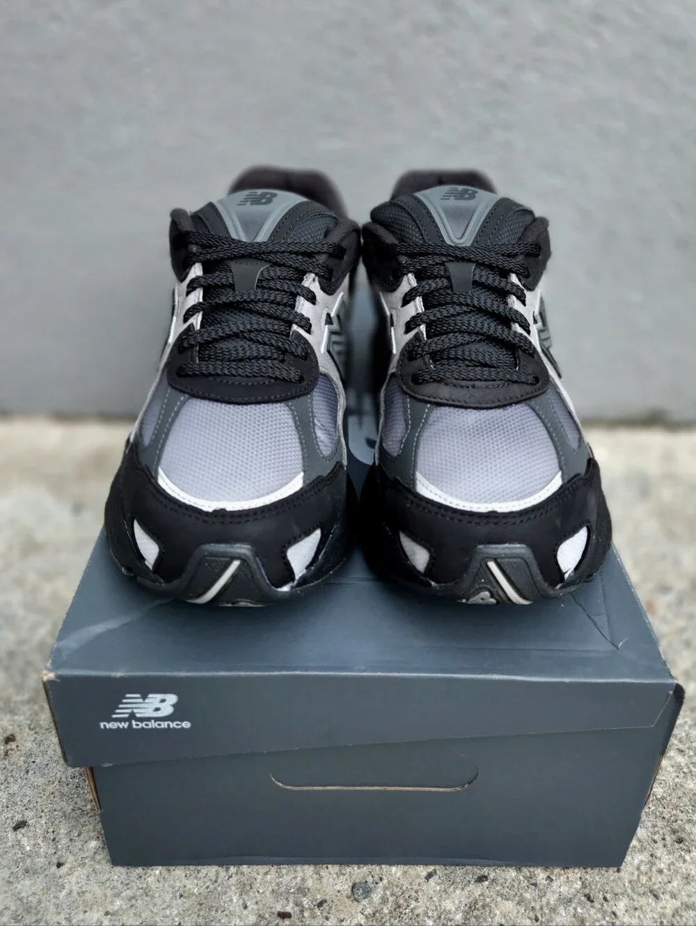 New Balance 2010 V1 Black Grey Men's 10.5 NIB